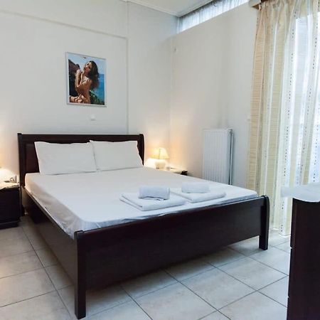 Scenic Balcony Apt In Vibrant Petralona Athens Ngoại thất bức ảnh