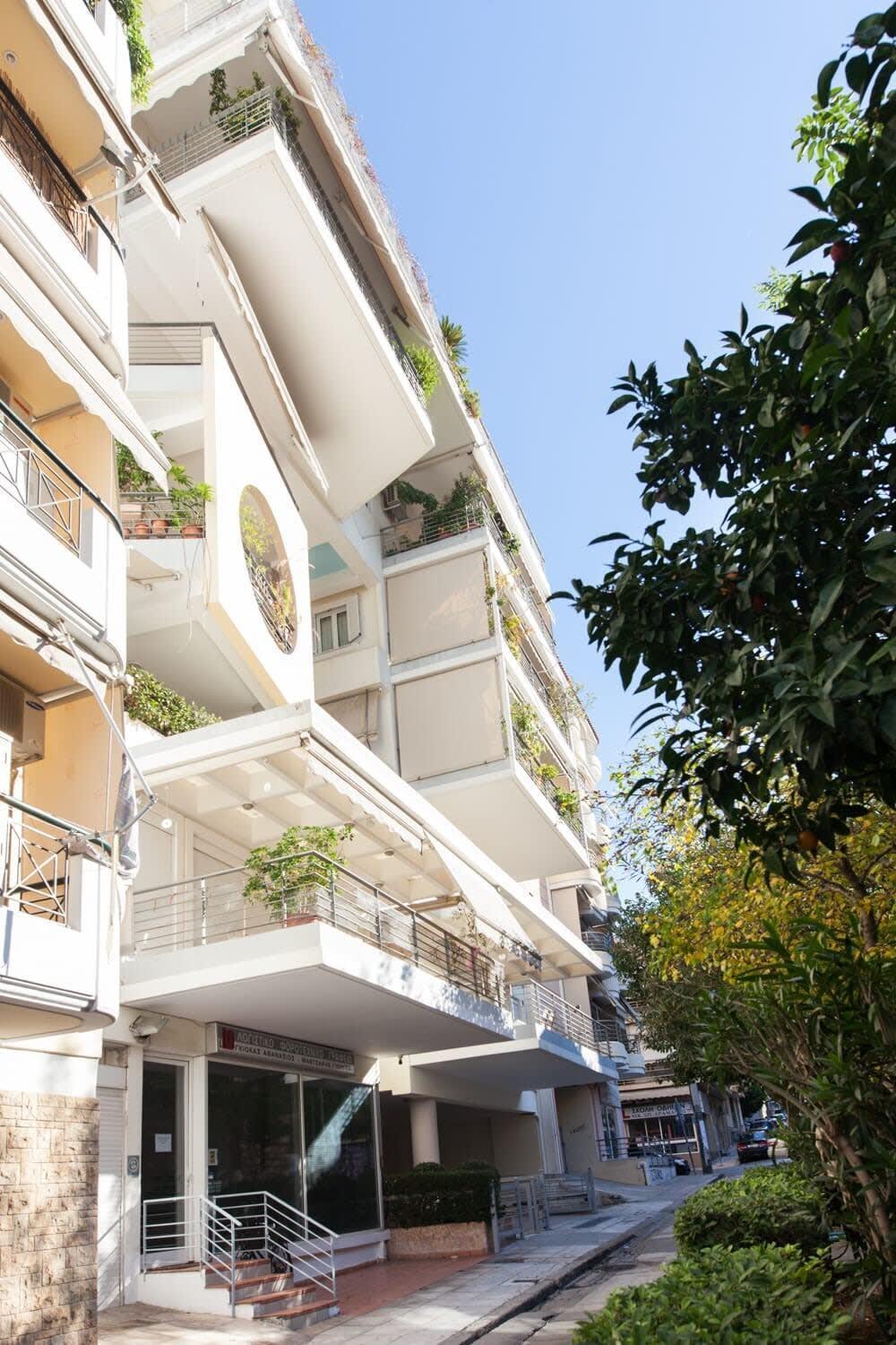 Scenic Balcony Apt In Vibrant Petralona Athens Ngoại thất bức ảnh