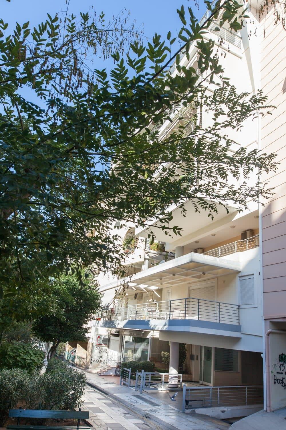 Scenic Balcony Apt In Vibrant Petralona Athens Ngoại thất bức ảnh